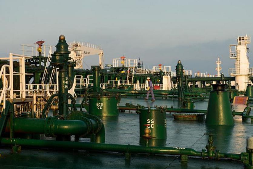 إيران تهدد بتوسيع المواجهة لباب المندب والبحر الأحمر إذا ضُربت جزيرة خرج