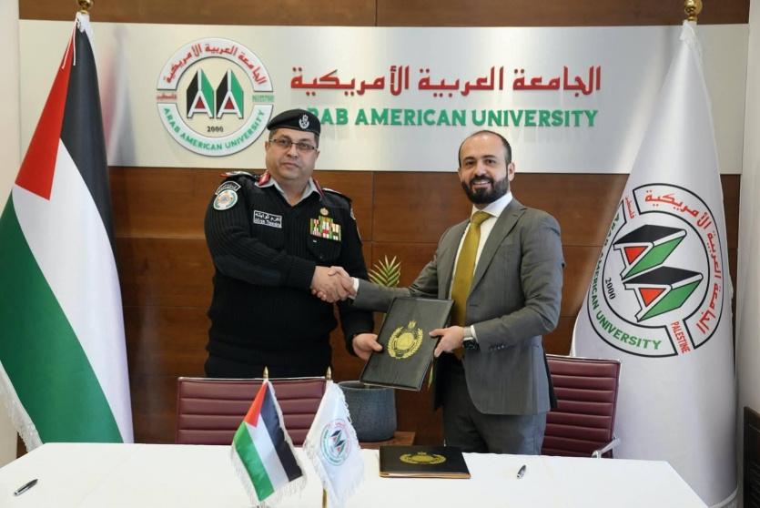 خلال توقيع الاتفاقية