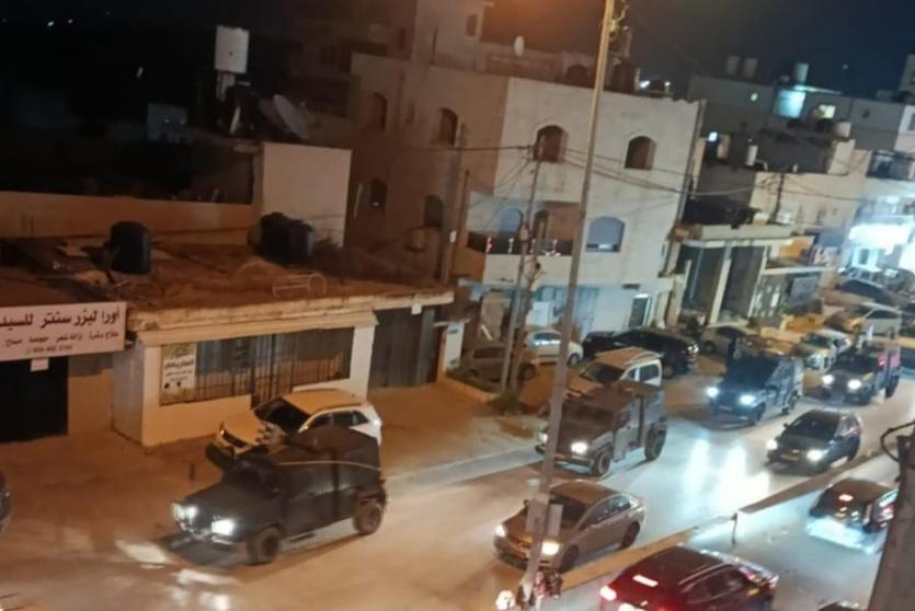 الاحتلال يقتحم مخيم قلنديا وبلدة كفر عقب شمال القدس