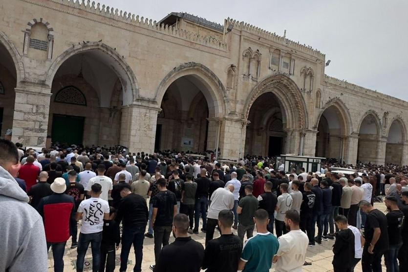 من صلاة الجمعة اليوم