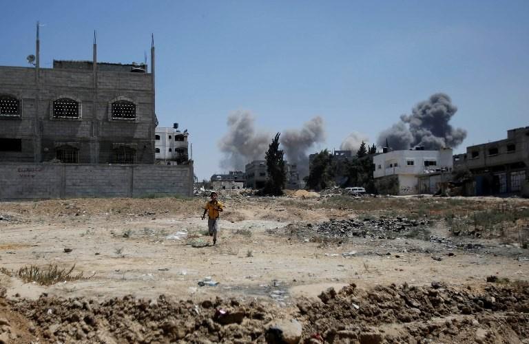 استشهاد مواطنين وإصابة عدد آخر في قصف حي الشجاعية بغزة